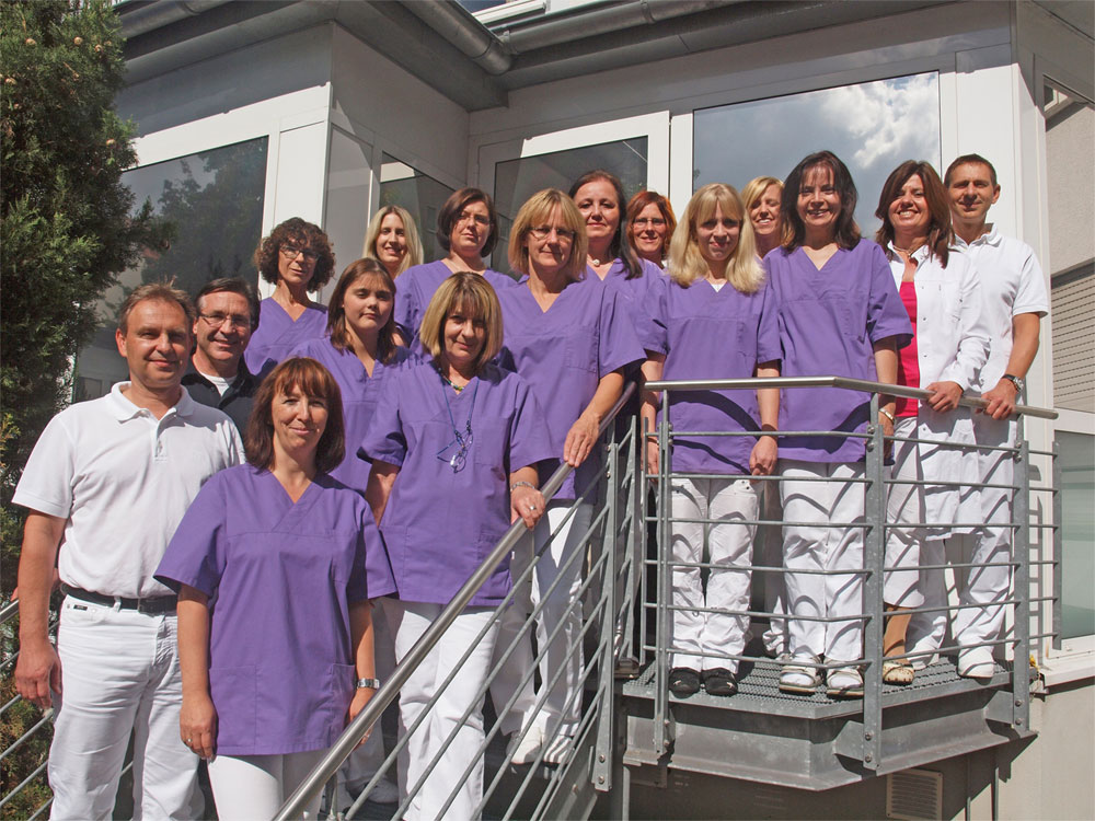 Chirurgische Gemeinschaftspraxis Dres. Med. Th. Teßarek Und K. Neumeuer Orthopädisch - Chirurgische Gemeinschaftspraxis - Practice - The Team